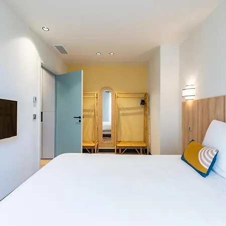 Florella Croisette *