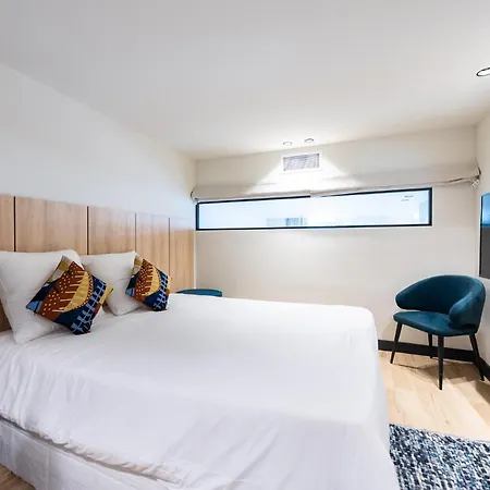 フロレラ クロワゼット アパート *