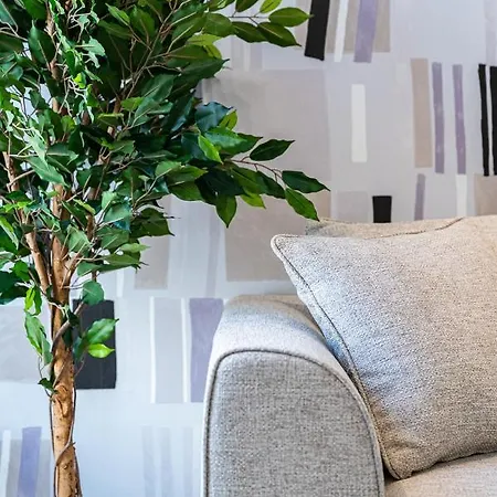 フロレラ クロワゼット アパート *